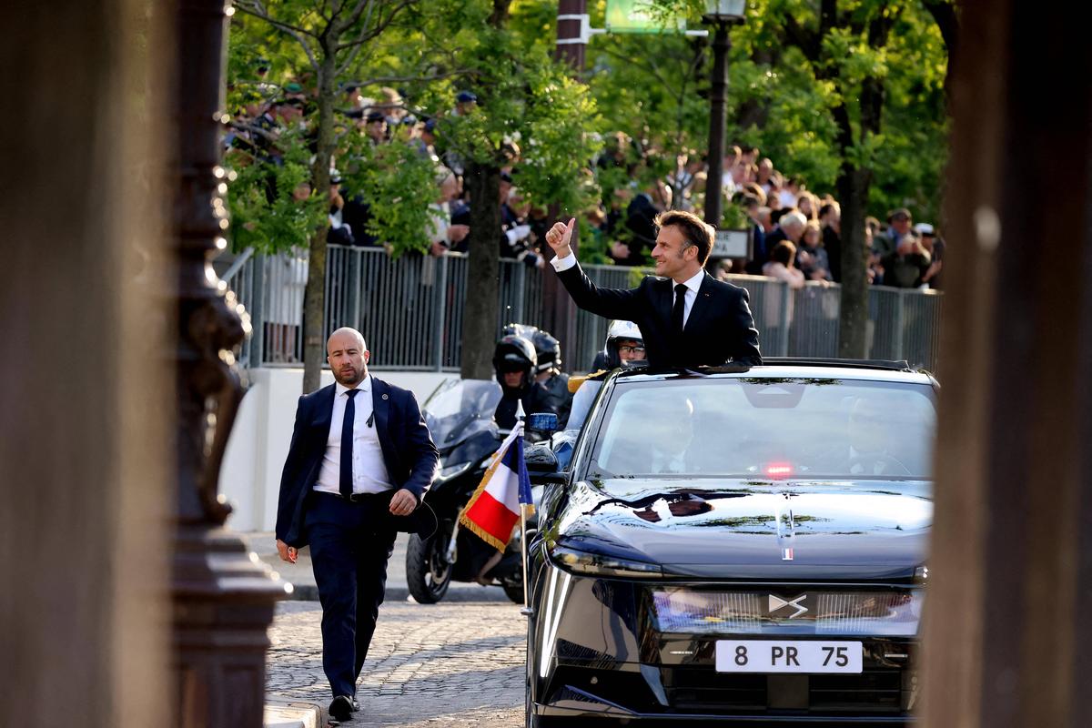 Cum arată mașina de care se va folosi Emmanuel Macron