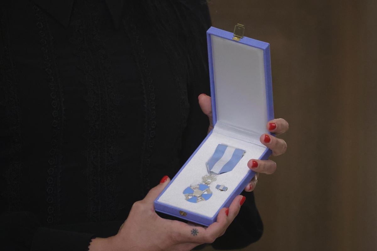 Cristina Neagu, decorată cu Ordinul Naţional „Serviciul Credincios” în grad de Cavaler