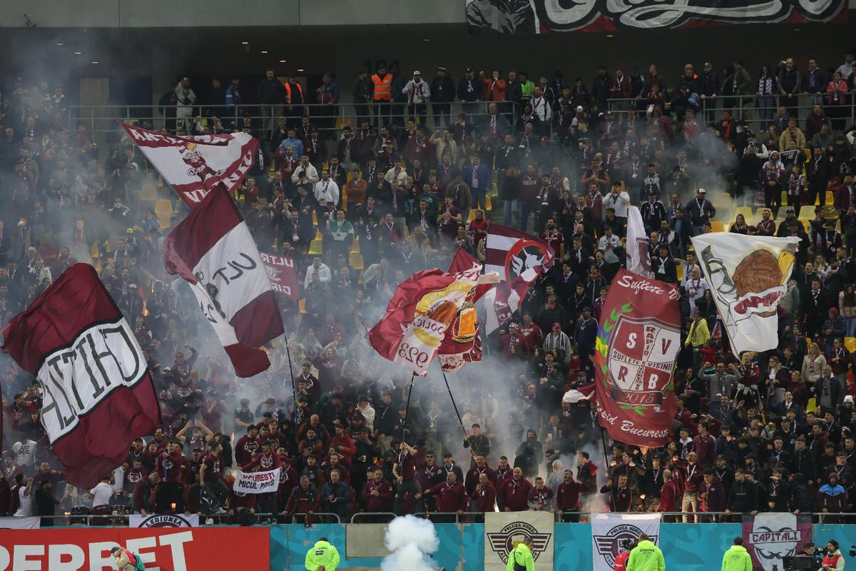 Dinamo intră la negocieri cu Hagi » Cât trebuie să achite „câinii” pentru noul transfer