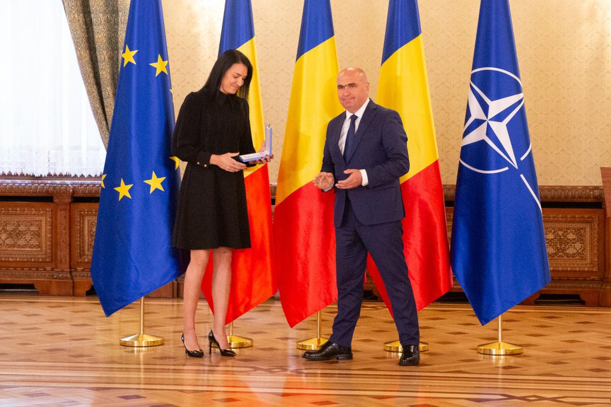 Cristina Neagu, decorată de președintele interimar Ilie Bolojan la Palatul Cotroceni: „O zi memorabilă, o recunoaștere a muncii mele și a valorilor în care cred”