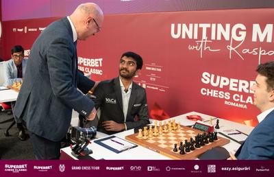 Runda a cincea la Superbet Chess Classic: jocuri echilibrate, tensiune maximă și șah de clasă mondială