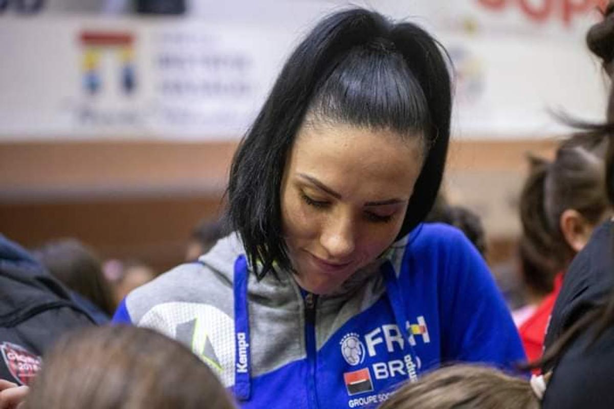 Imediat după bronzul din Cupa României, și-a anunțat retragerea din handbal