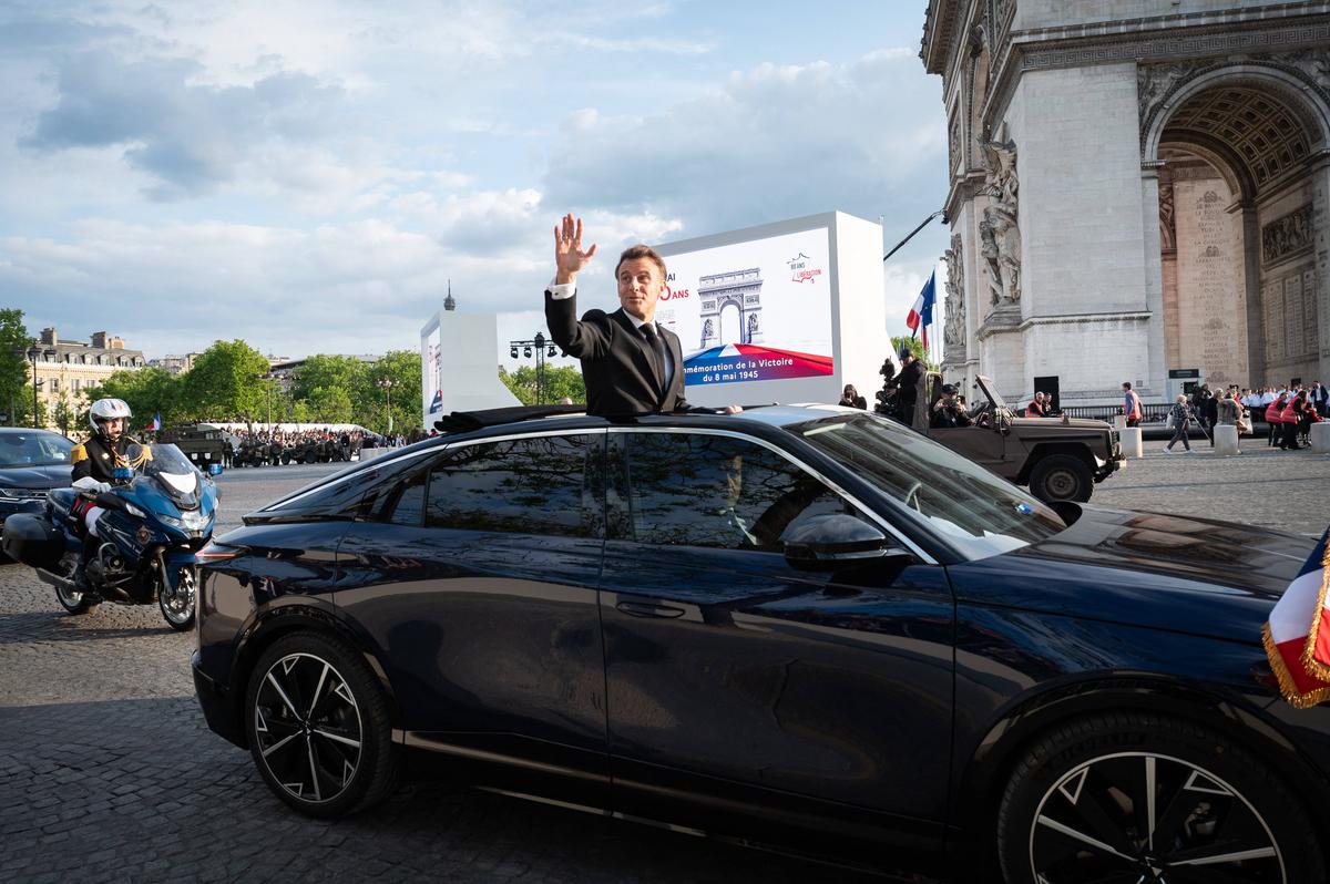 Cum arată mașina de care se va folosi Emmanuel Macron