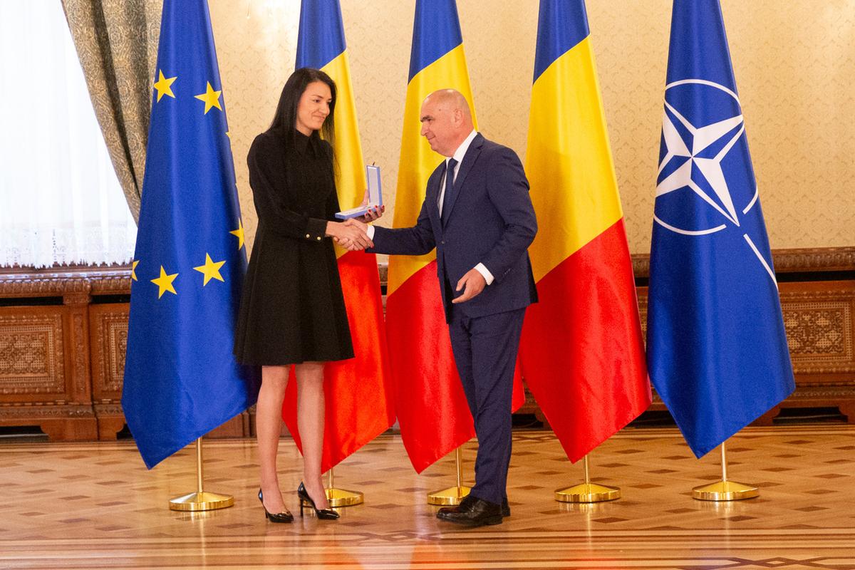 Cristina Neagu, decorată de președintele interimar Ilie Bolojan la Palatul Cotroceni: „O zi memorabilă, o recunoaștere a muncii mele și a valorilor în care cred”