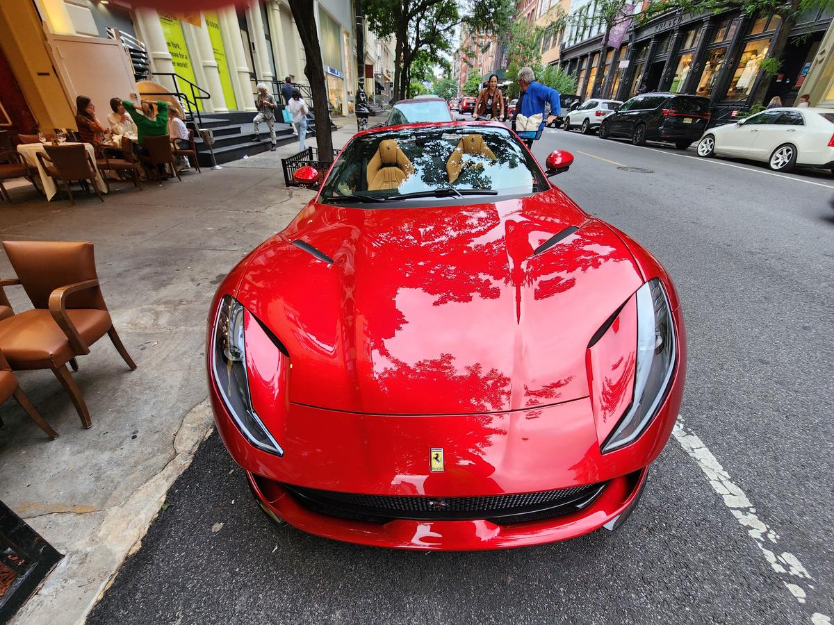 Ferrari Superfast 812, noua mașină din colecția lui Erling Haaland