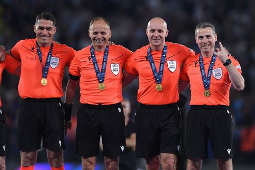 Istvan Kovacs, care are șapte partide în acest sezon de Liga Campionilor, a fost rezerva lui Szymon Marciniak la finala din 2022-2023, Manchester City - Inter 1-0 / Foto: Imago