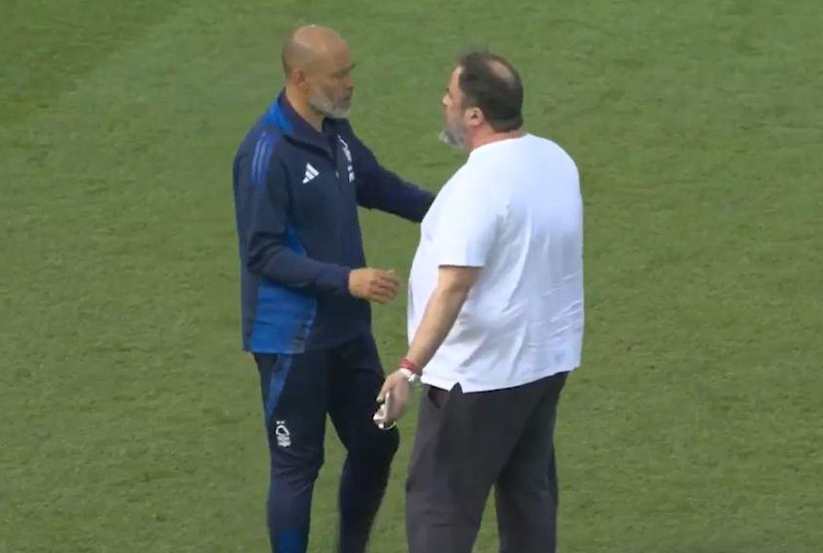 Incalificabil! Patronul Evangelos Marinakis a dat buzna pe teren și a înfruntat antrenorul revelației din Premier League