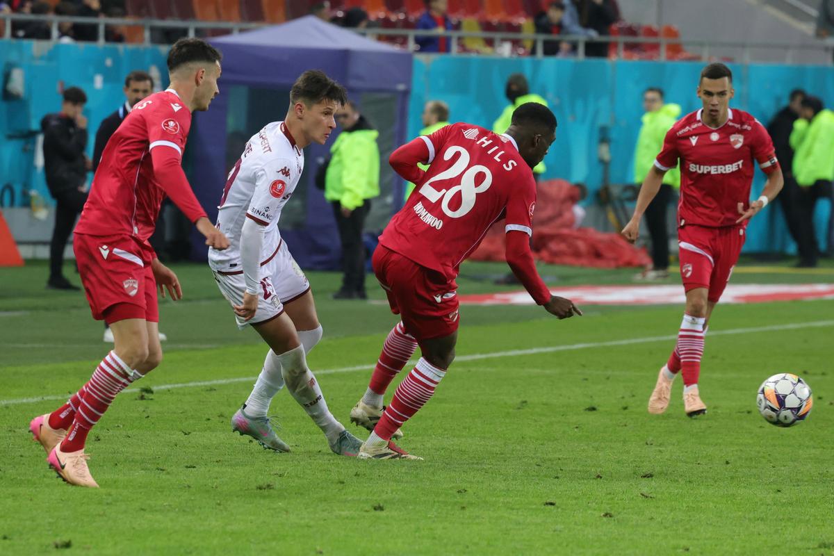Dinamo intră la negocieri cu Hagi » Cât trebuie să achite „câinii” pentru noul transfer