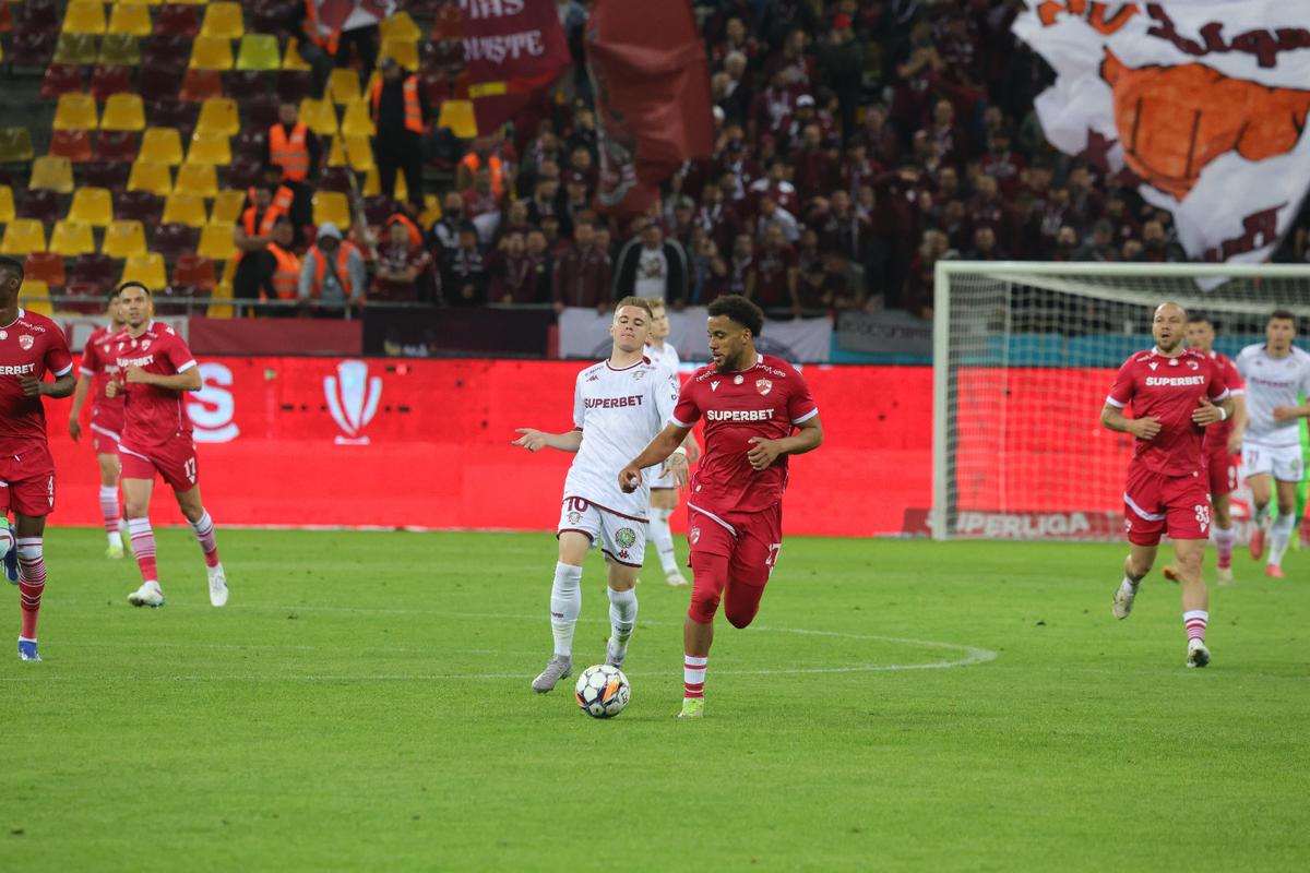 Dinamo intră la negocieri cu Hagi » Cât trebuie să achite „câinii” pentru noul transfer