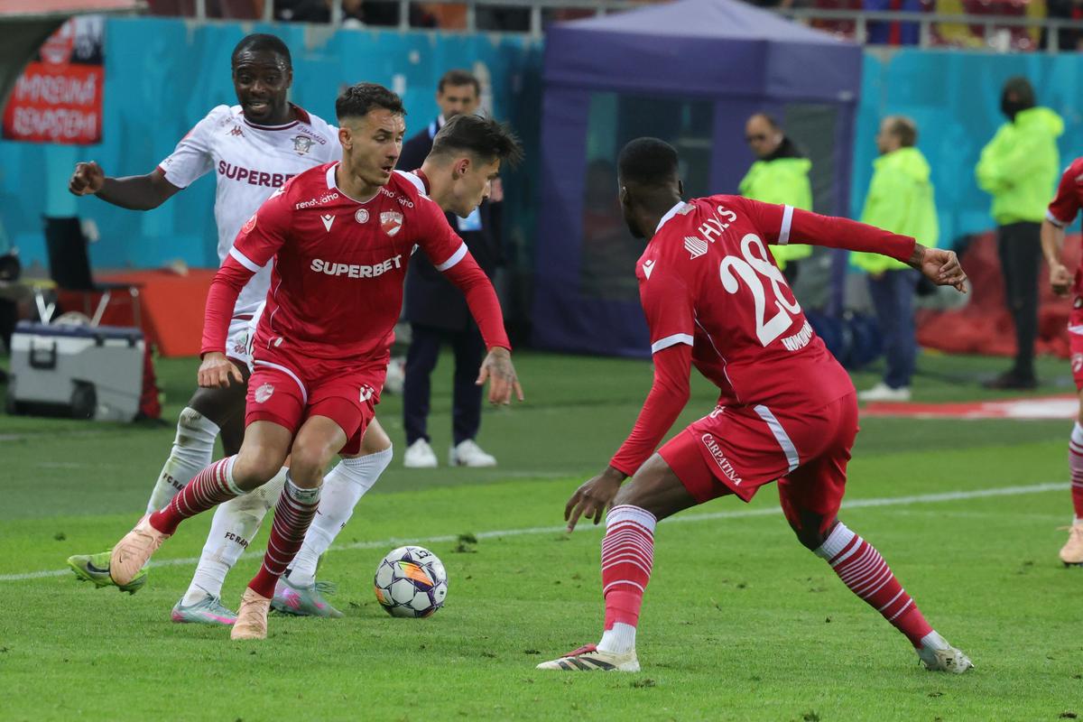 Dinamo intră la negocieri cu Hagi » Cât trebuie să achite „câinii” pentru noul transfer