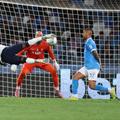 Jonathan Rowe înscrie spectaculos, pentru 2-3, în Napoli - Bologna / Foto: Imago