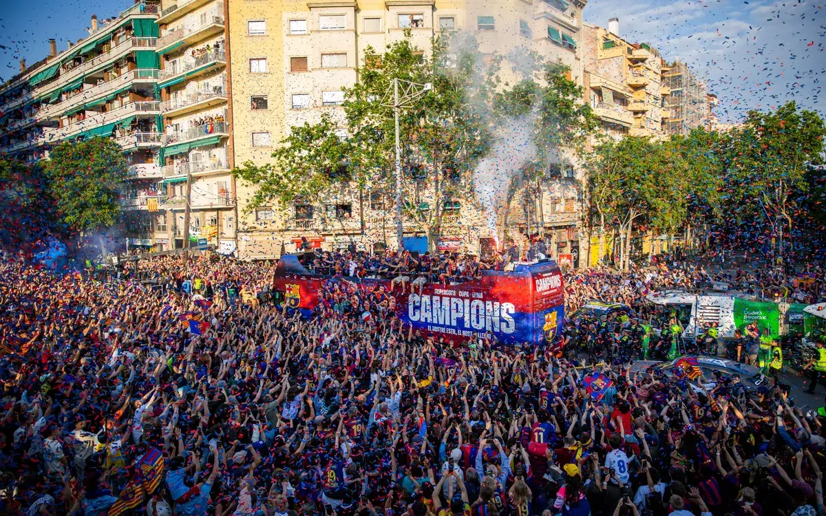 FC Barcelona, paradă după câștigarea titlului cu numărul 29