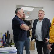Daniel Ion, secretarul general al Federației Române de Box, i-a întâmpinat pe contestatarii lui Cîtea. Foto: Andrei Furnigă, GSP