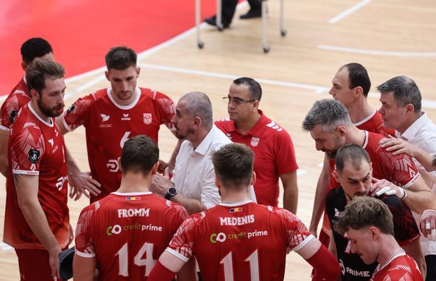 Dinamo s-a impus la Galați și a împins finala în decisiv! Când are loc meciul de titlu în voleiul masculin