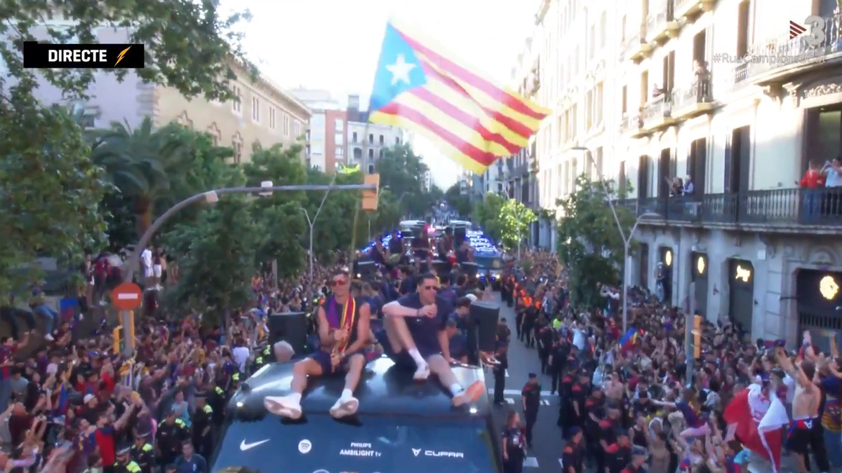 FC Barcelona, paradă după câștigarea titlului cu numărul 29
