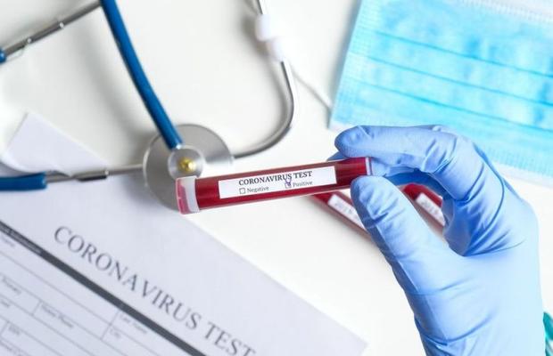 Dialog cu medicul Botoşaniului depistat pozitiv: "Eu n-am avut contact direct cu echipa. Există un jucător, pozitiv şi el, însă n-a prins lotul pentru Craiova"