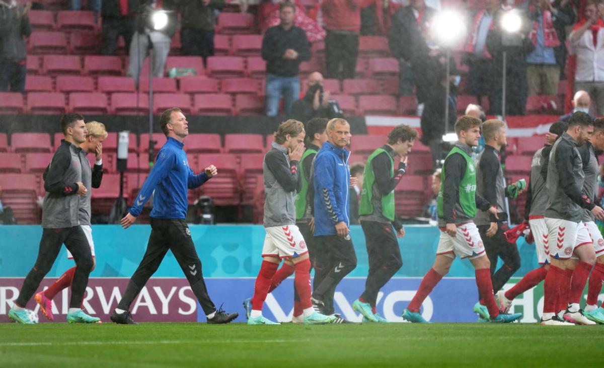 Momente dramatice în Danemarca - Finlanda. Christian Eriksen, resuscitat pe gazon