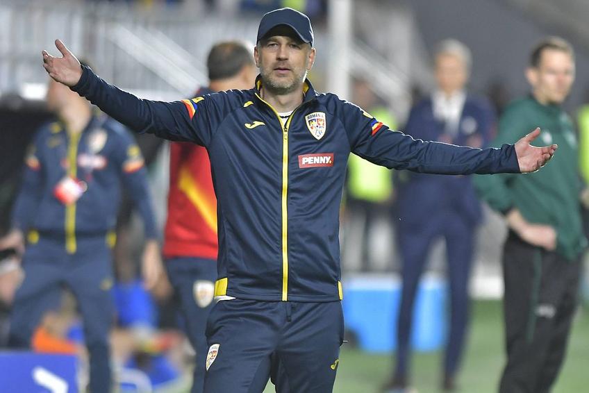 România - Finlanda 1-0 » Edi Iordănescu (43 de ani), selecționerul „tricolorilor”, a vorbit la finalul partidei despre Deian Sorescu (24, extremă dreapta) și Andrei Rațiu (23, fundaș dreapta). Cei doi au sângerat la nas înainte de meci.