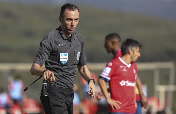 România - Muntenegru, arbitrat de o brigadă din Portugalia