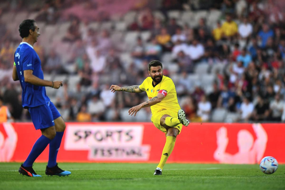 Ce au spus vedetele aduse de Mutu la Cluj: „Nu-l mai văzusem niciodată live pe Hagi”
