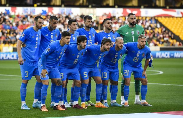 Nouă debutanți în trei meciuri » Campioana Europei se reconstruiește și e liderul grupei!