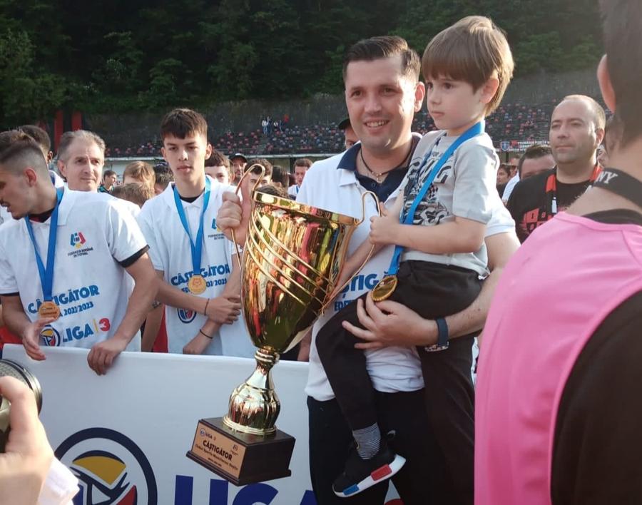 Echipa la care a crescut Cristi Chivu a revenit în Liga 2: „Am scrâșnit din dinți și am muncit”