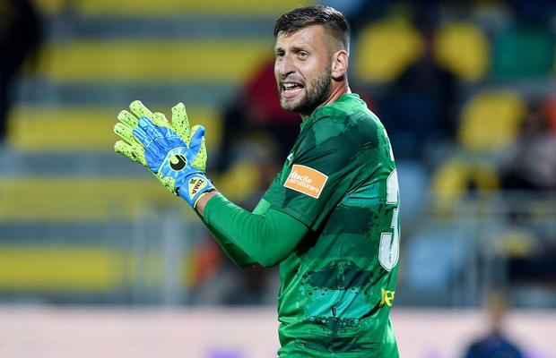 Petrolul își aduce portar cu peste 10 ani petrecuți în fotbalul italian + Prahovenii, în negocieri cu FCSB pentru un atacant
