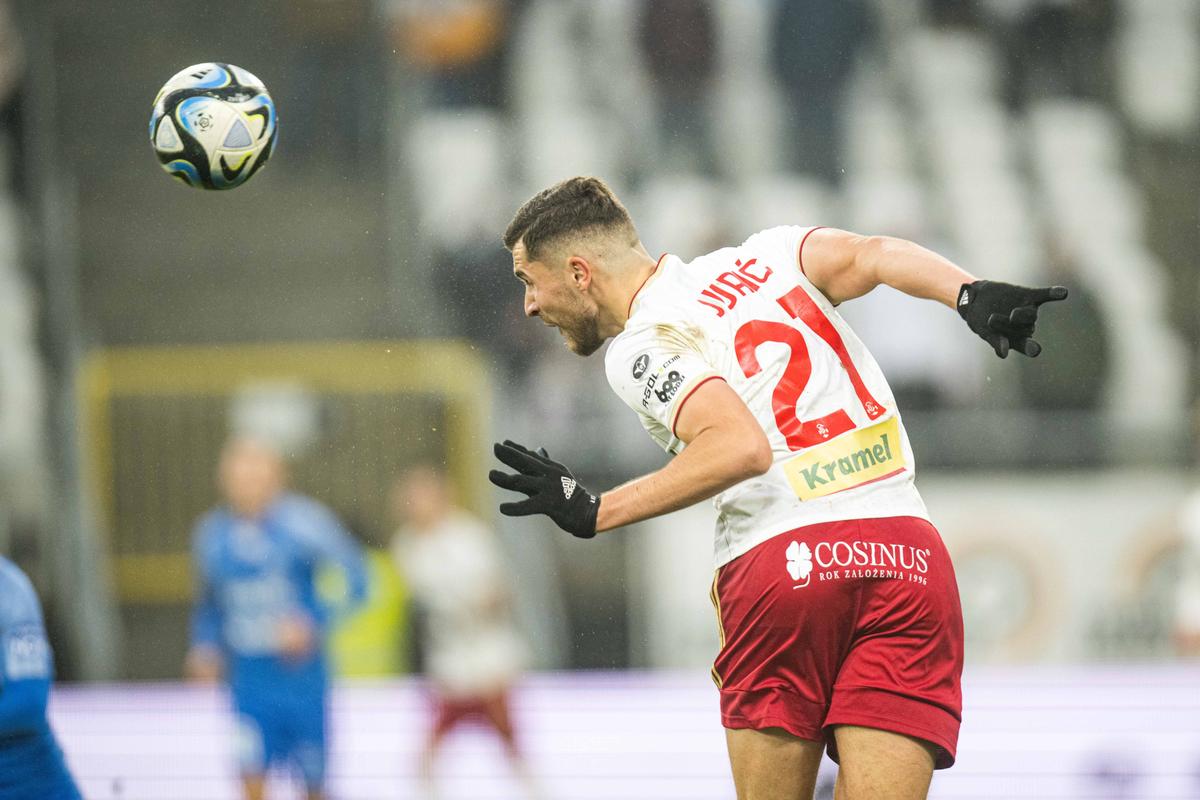Oțelul a oficializat al patrulea transfer al verii. Cu el vrea Dorinel Munteanu să atace play-off-ul