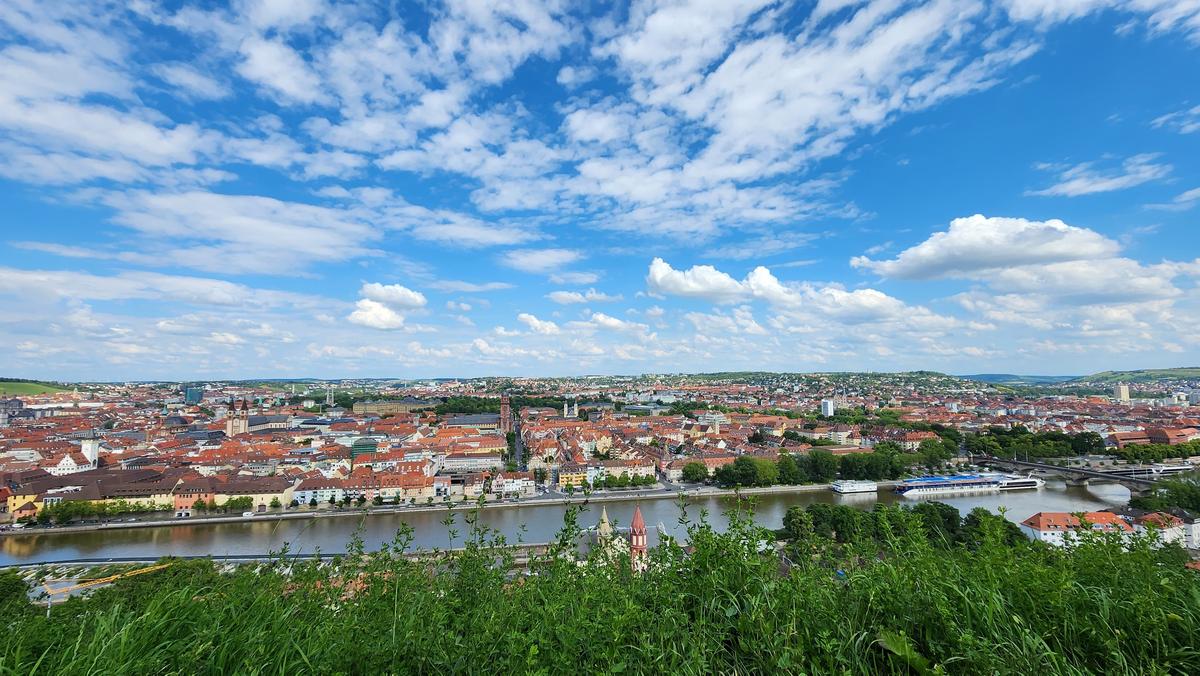 Cum arată Wurzburg, orașul în care România se pregătește pentru EURO 2024