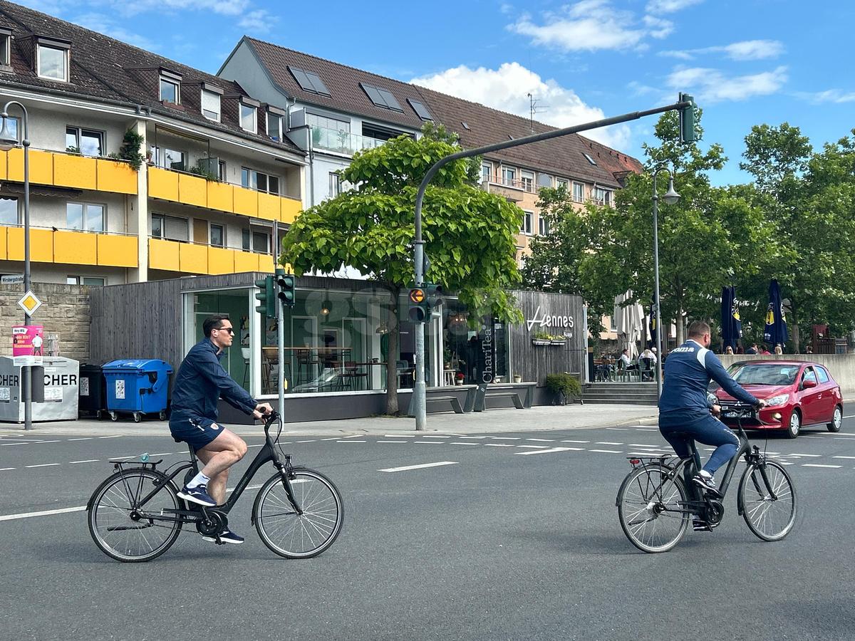 Bicicleanu » Răzvan Burleanu și capii FRF, „la pedale” prin Wurzburg. Imaginile surprinse de GSP