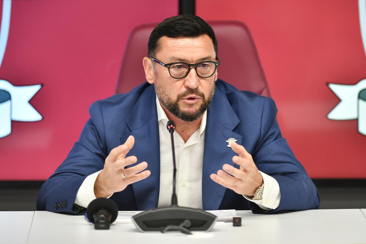 Viorel Moldovan, prezentat la Rapid în compania lui Dan Șucu