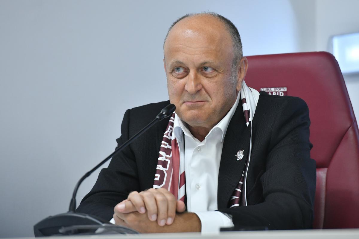 Viorel Moldovan, prezentat la Rapid în compania lui Dan Șucu
