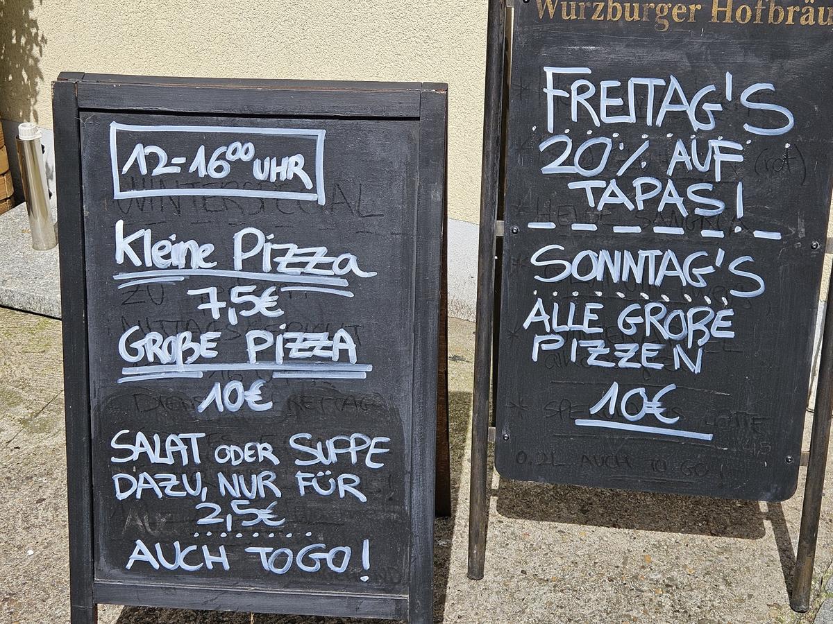 Cum s-a trăit deschiderea Euro la terasele din Wurzburg, orașul-gazdă al „tricolorilor” » Bucurie la pătrat + amabilitate la schimb pentru bilete la meciurile României