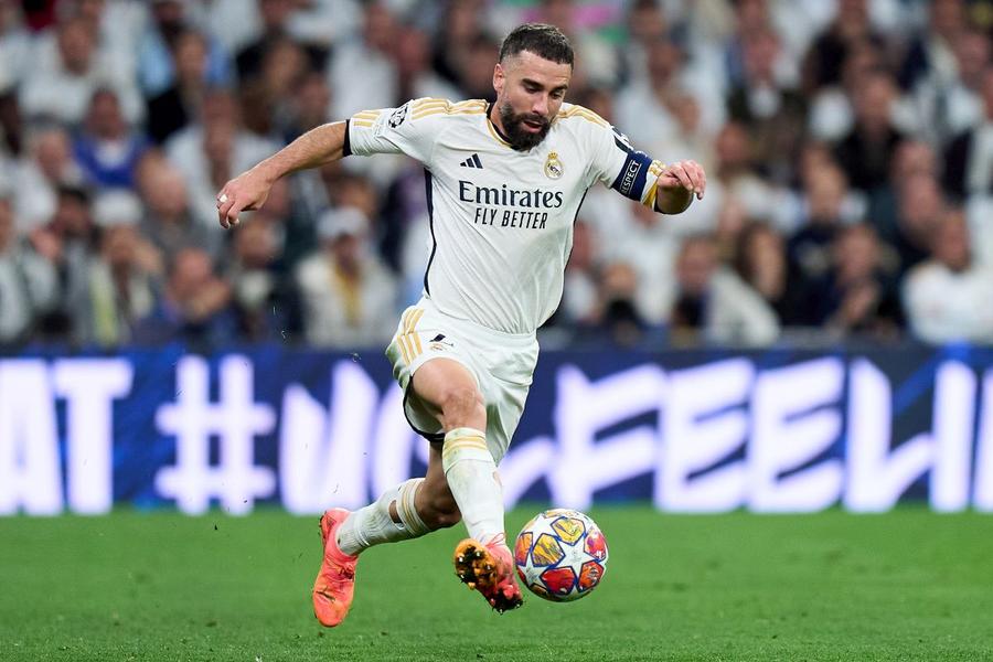 Dani Carvajal în tricoul lui Real Madrid / Foto: Getty Images Nici Vinicius, nici Rodri! » Adrian Mutu a spus cine ar fi meritat să câștige Balonul de Aur: „De acum încolo, e târziu pentru el”