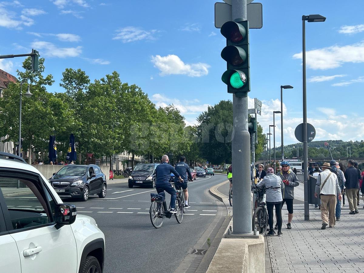 Bicicleanu » Răzvan Burleanu și capii FRF, „la pedale” prin Wurzburg. Imaginile surprinse de GSP