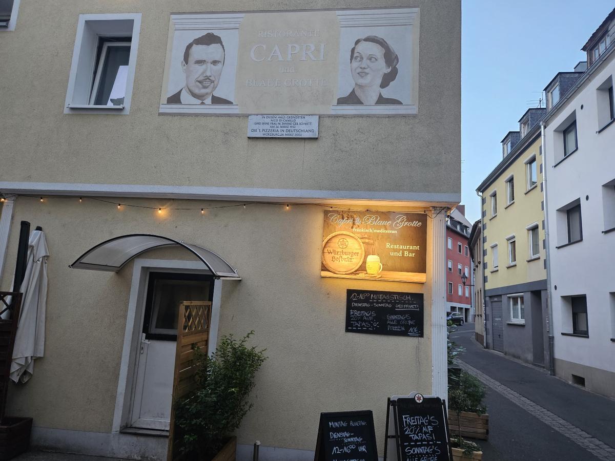 Cum s-a trăit deschiderea Euro la terasele din Wurzburg, orașul-gazdă al „tricolorilor” » Bucurie la pătrat + amabilitate la schimb pentru bilete la meciurile României