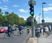Răzvan Burleanu și colegii din FRF, cu bicicletele prin Wurzburg // foto: GSP