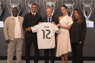 Trent Alexander-Arnold, prezentat oficial la Real Madrid » Internaționalul englez a fost însoțit de iubita sa superbă
