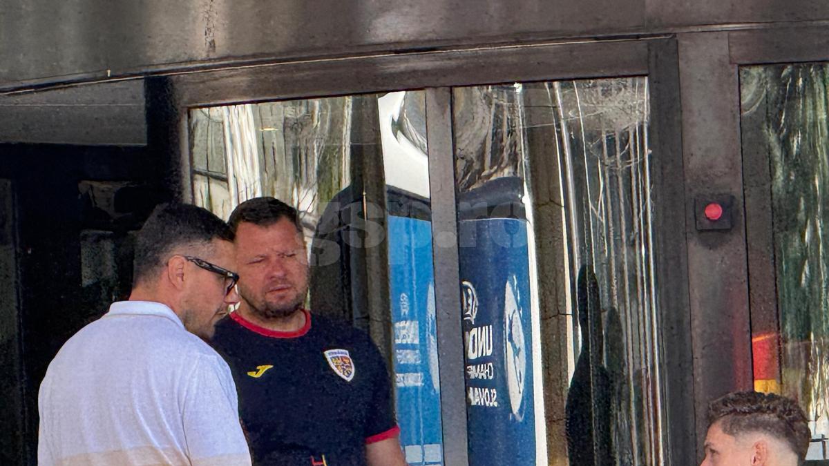 A doua zi după penalty-ul ratat cu Italia, Louis Munteanu a fost băgat „în ședință” de oficialii FRF, chiar în fața hotelului