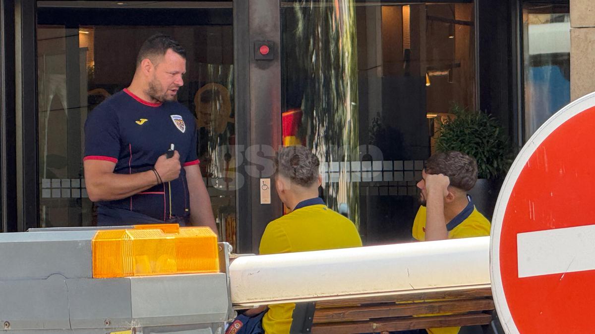 A doua zi după penalty-ul ratat cu Italia, Louis Munteanu a fost băgat „în ședință” de oficialii FRF, chiar în fața hotelului