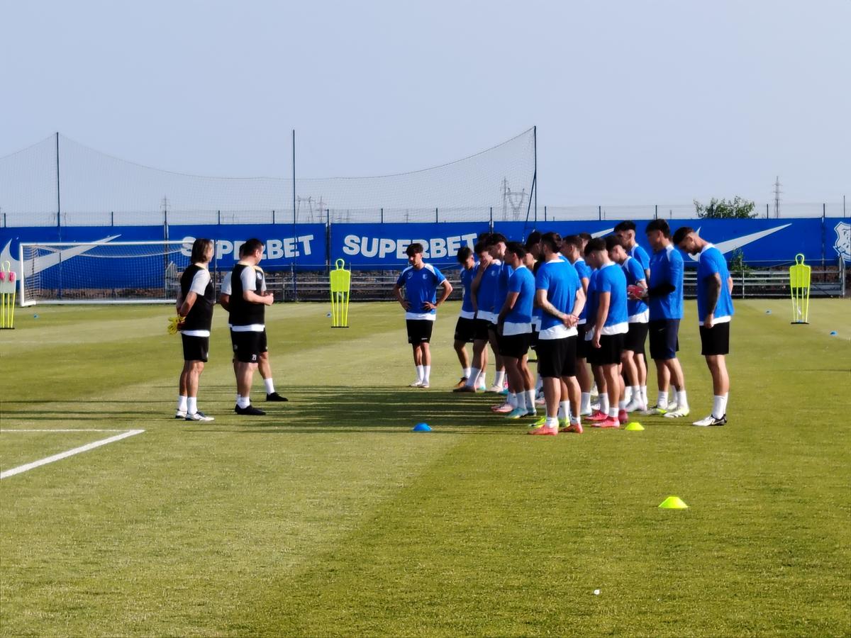 Schimbări masive la Farul, în ziua reunirii » 10 jucători sunt „PA” + prezență-surpriză: fotbalist cotat la 1,2 milioane de euro