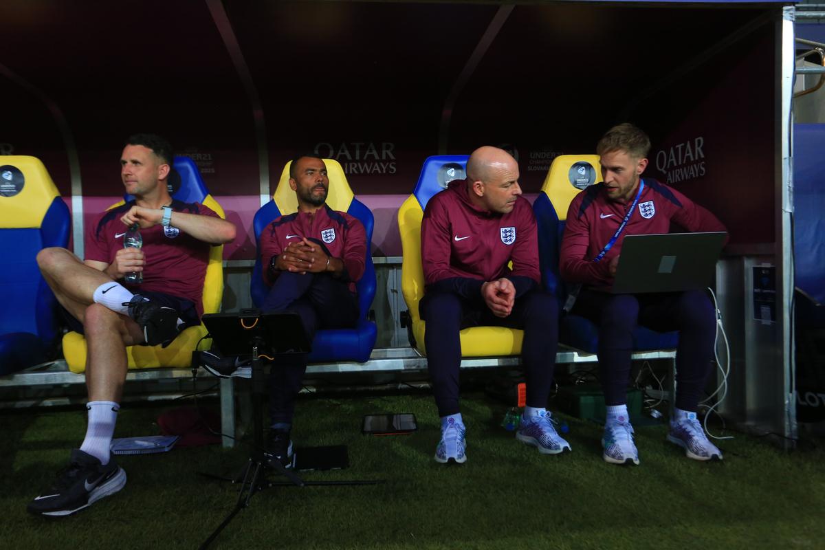Staruri pe metru pătrat la banca tehnică a Angliei de la Europeanul U21: câștigători de Liga Campionilor și campioni din Premier League