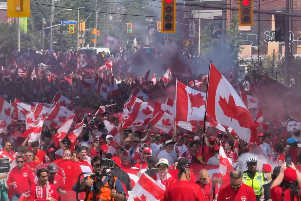 Fanii înainte de Canada - Bosnia