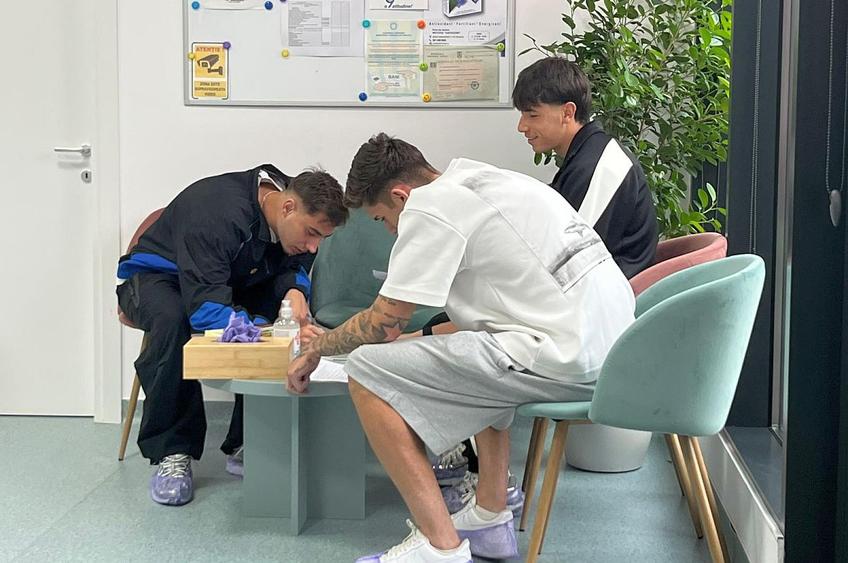 Tinerii lui Dinamo la vizita medicală