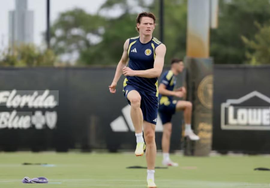 Emoții mari cu Scott McTominay: incert pentru debutul cu Japonia » Starul scoțian a fost dat jos din autocar!