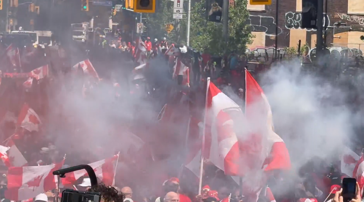 Fanii canadieni si cei bosniaci au dat nas în nas pe străzile din Toronto