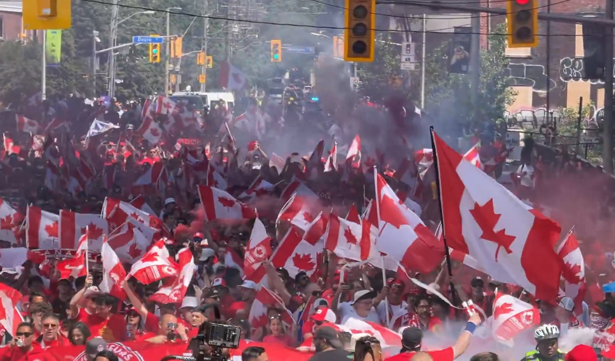 Fanii înainte de Canada - Bosnia