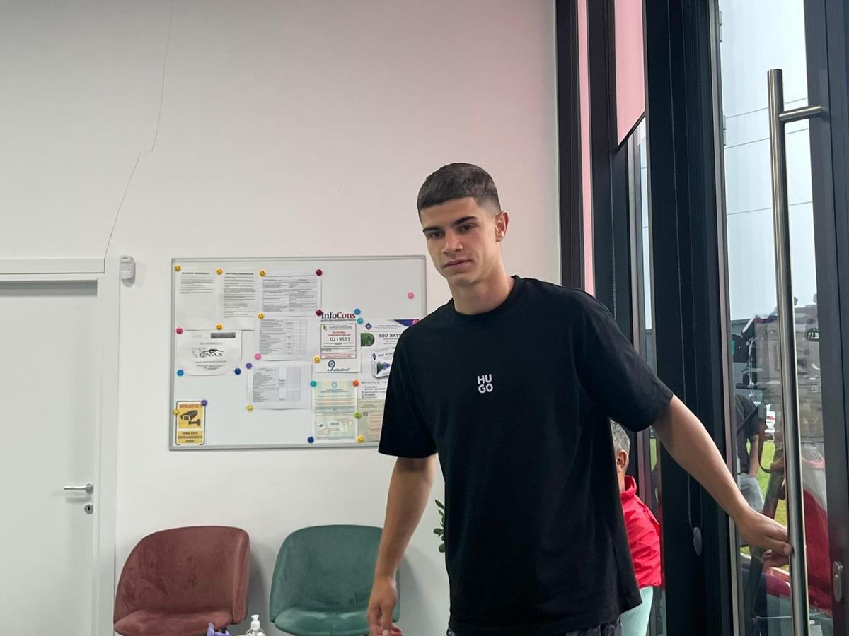 Tinerii lui Dinamo la vizita medicală