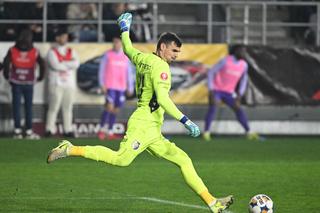 Sepsi OSK l-a prezentat oficial pe portarul care a retrogradat din Superligă