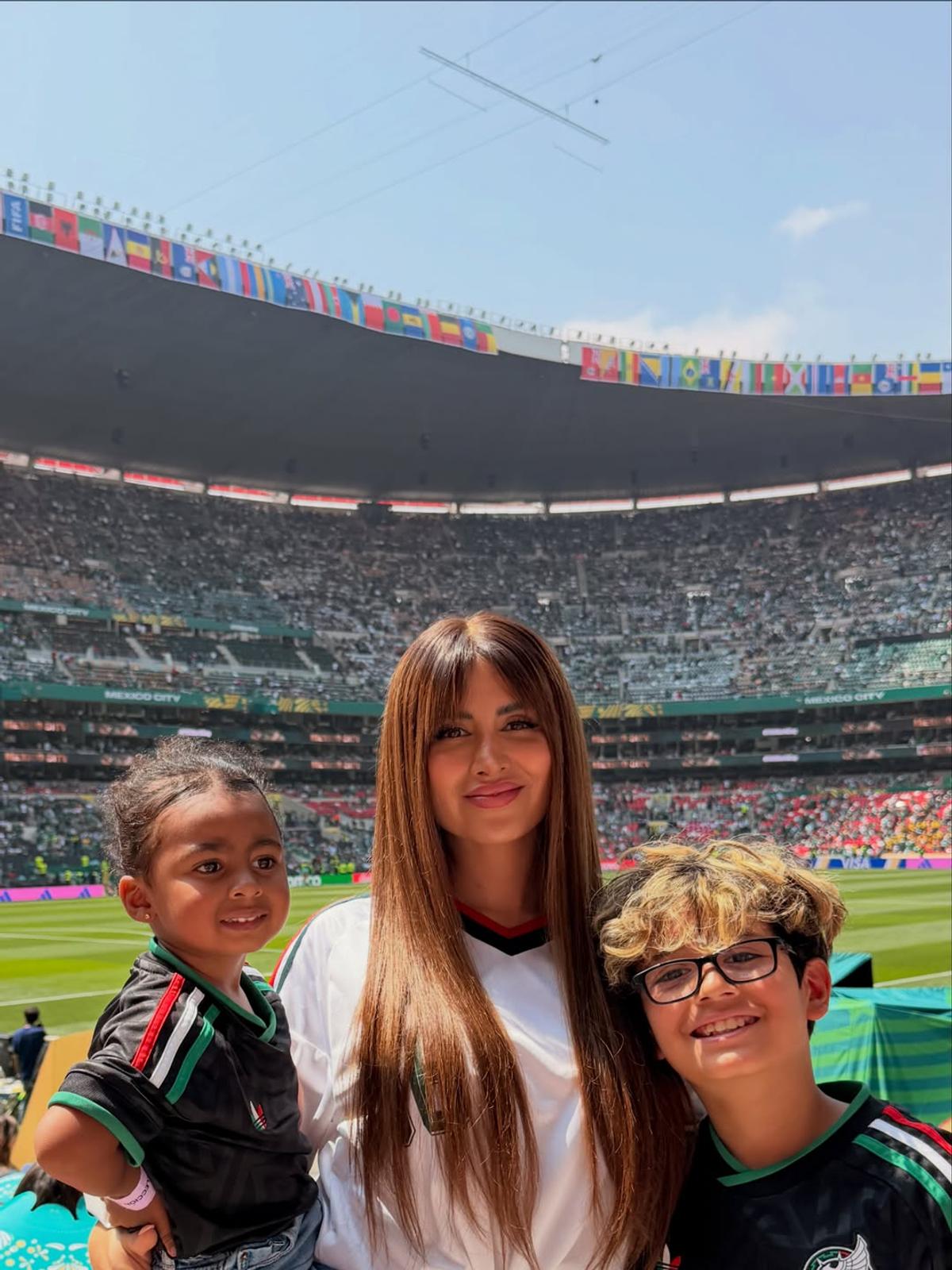 A deschis balul la Campionatul Mondial din 2026, dar soția lui a furat toate privirile pe Azteca: „E momentul tău!”